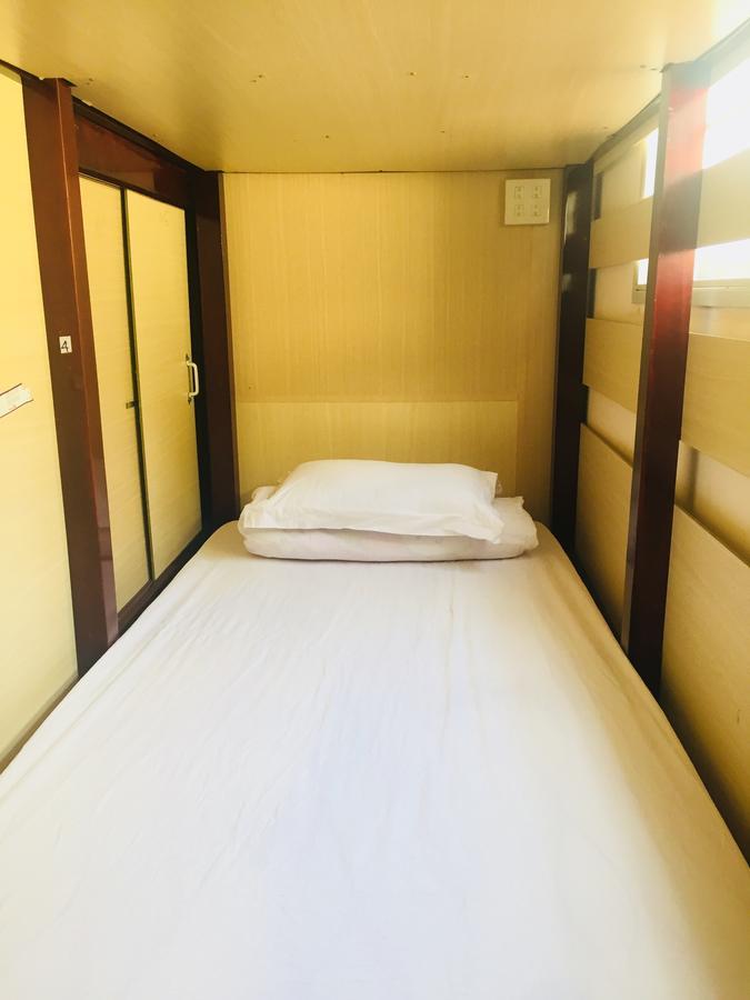 Happy Hostel Vn (Adults Only) Ho Chi Minh City Bagian luar foto